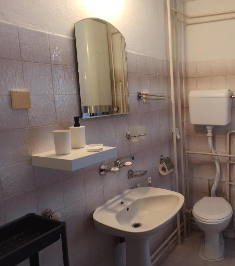 Apartman Ljiljan Ni Esterno foto
